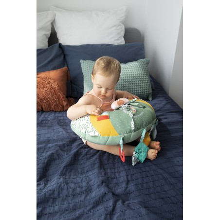 2 in 1 activity cushion Cosy play Sophie la girafe