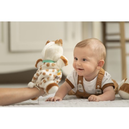 Puppet comforter Sophie la girafe