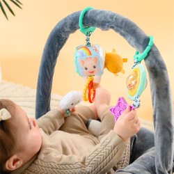 Jouets d'éveil à suspendre...