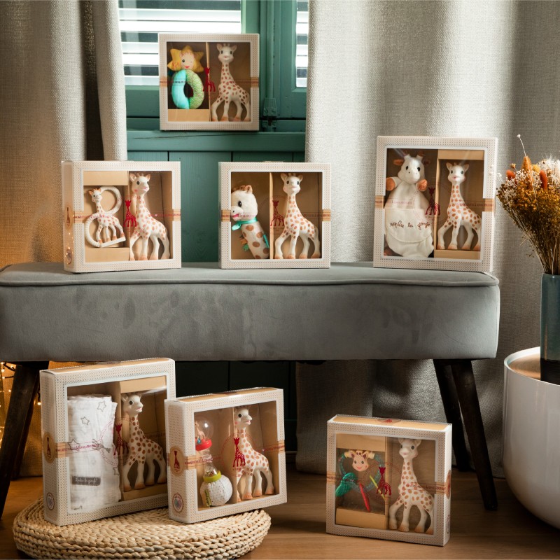 Coffret naissance prêt à offrir Sophie la girafe et Hochet Swing